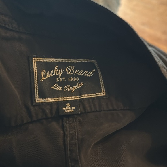 Lucky Brand missy sleeveless fashion vest with utility details and cinched waist - Picture 4 of 4